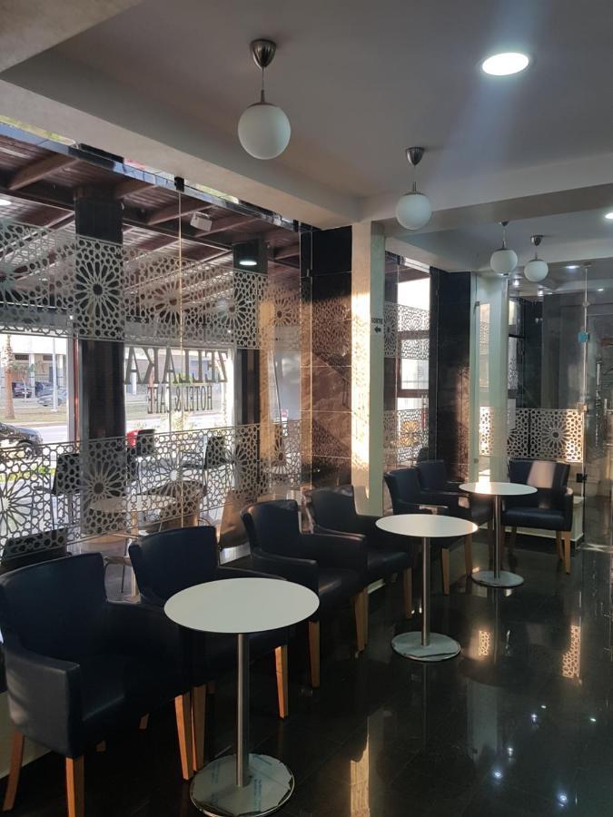 Zellaka Hotel & Cafe Kourigha Buitenkant foto