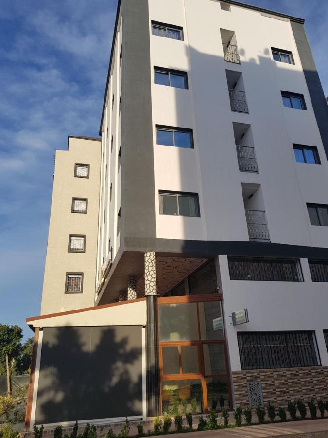 Zellaka Hotel & Cafe Kourigha Buitenkant foto