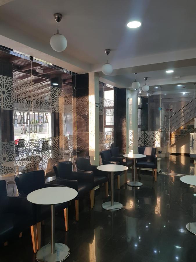 Zellaka Hotel & Cafe Kourigha Buitenkant foto
