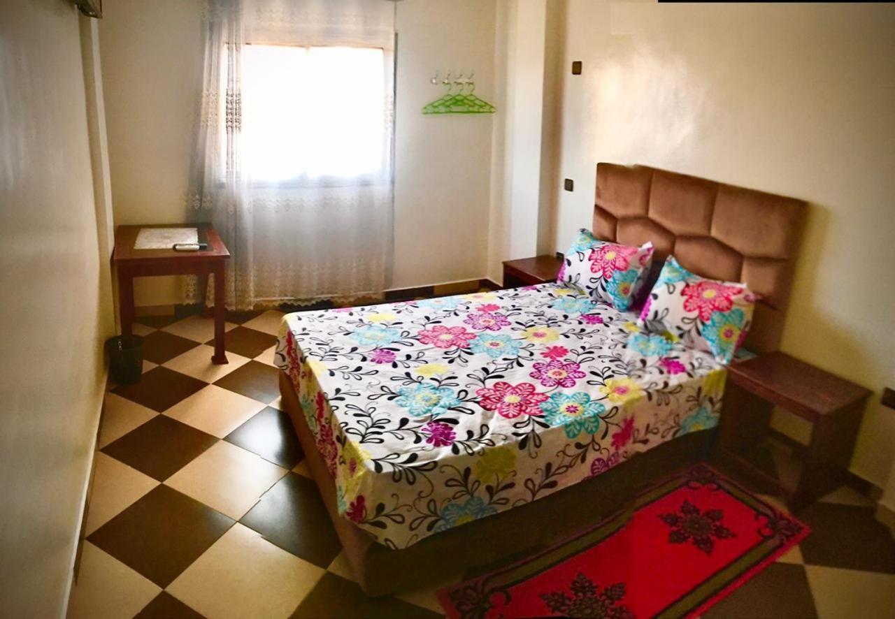 Zellaka Hotel & Cafe Kourigha Buitenkant foto